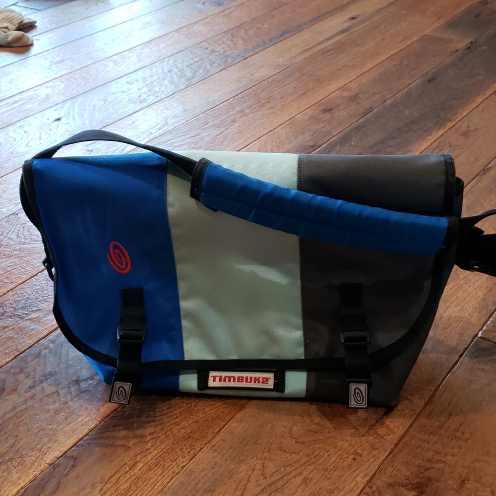 Blue Timbuk2 messenger bag Large